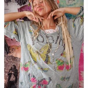 Magnolia Pearl Butterfly Ensemble Viggo Tee